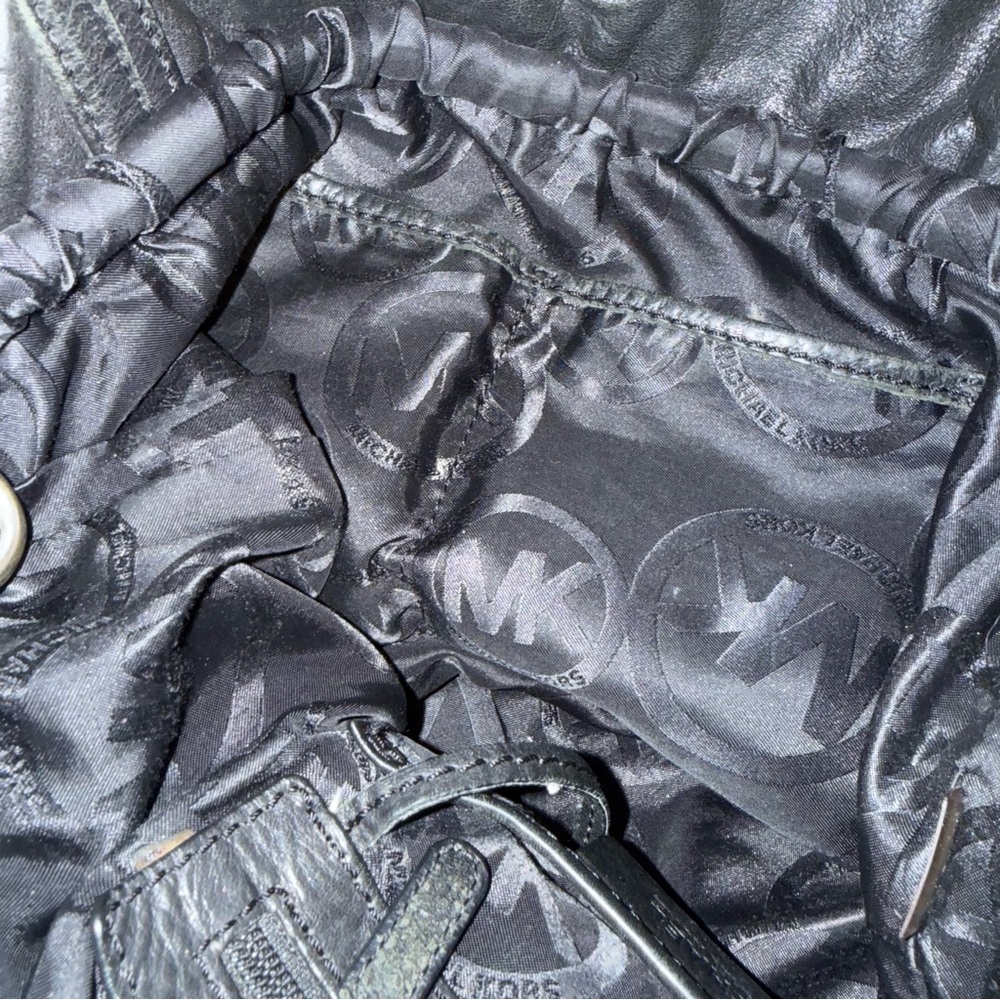 Michael Kors Black Soft Leather Drawstring Shoulder Bag - Picture 12 of 13